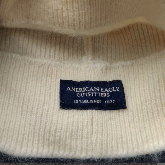 EUC Fuzzy Ivory Angora blend beanie hat American Eagle AE - Picture 3 of 4